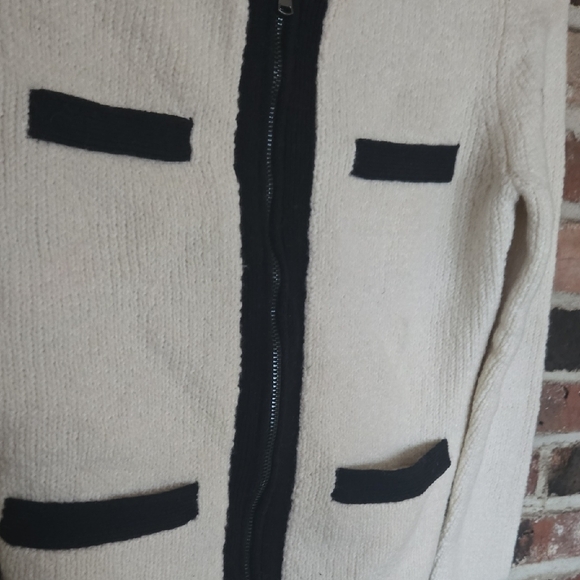Ann Taylor Cream and Black Cardigan Sweater - Picture 2 of 4
